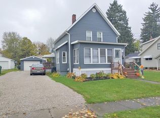 270 Vine St, Geneva, OH 44041