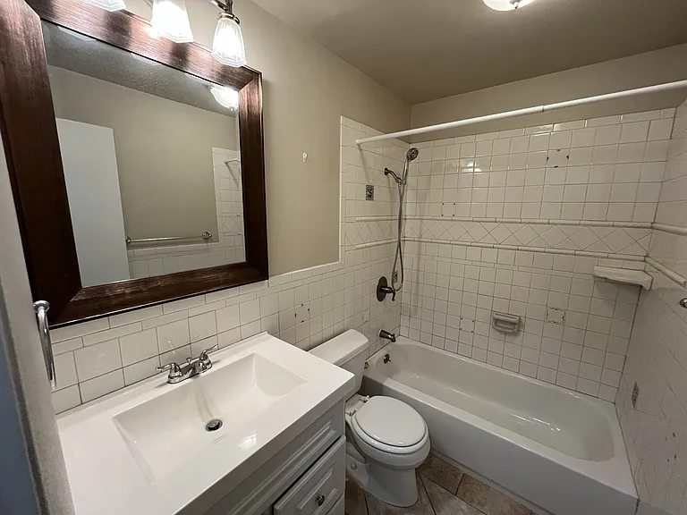 232 S Brentwood St #203 — Photo 12