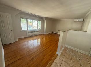 6108 228th St, Oakland Gardens, NY 11364