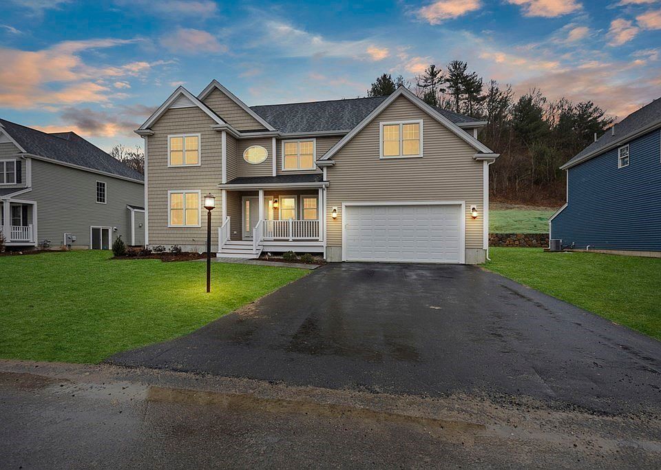1st image of 10 Wedge Dr