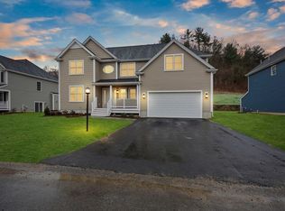10 Wedge Dr, Lakeville, MA 02347