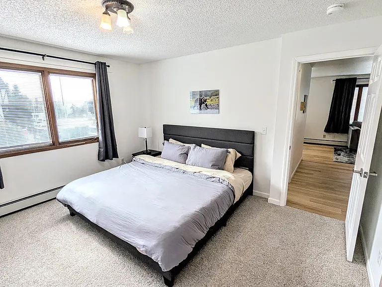1401 Cordova St #4 — Photo 15