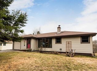 2427 Hutchinson Rd, Duluth, MN 55811