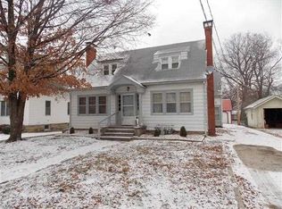 111 E Clinton St, Clinton, MO 64735