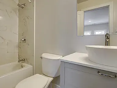 8 O St SW #1 — Photo 4