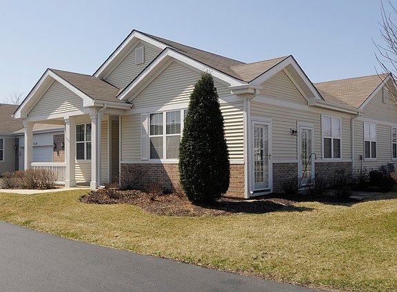 2nd image of 16436 Crescent Lake Dr