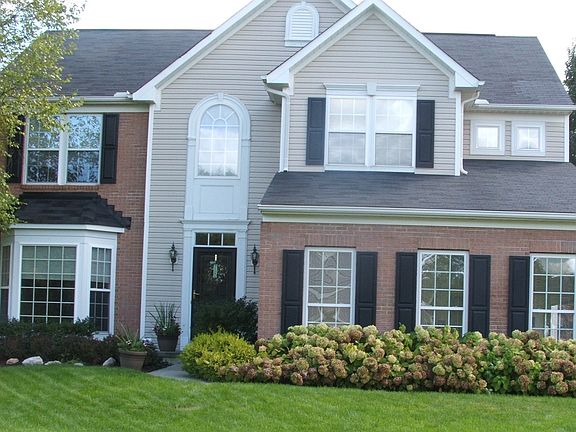 5th image of 5885 Churchill Way