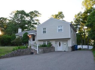 5 Imrie St, Randolph, MA 02368