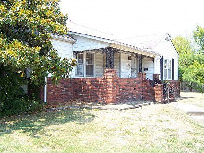 2nd image of 306 E Main St