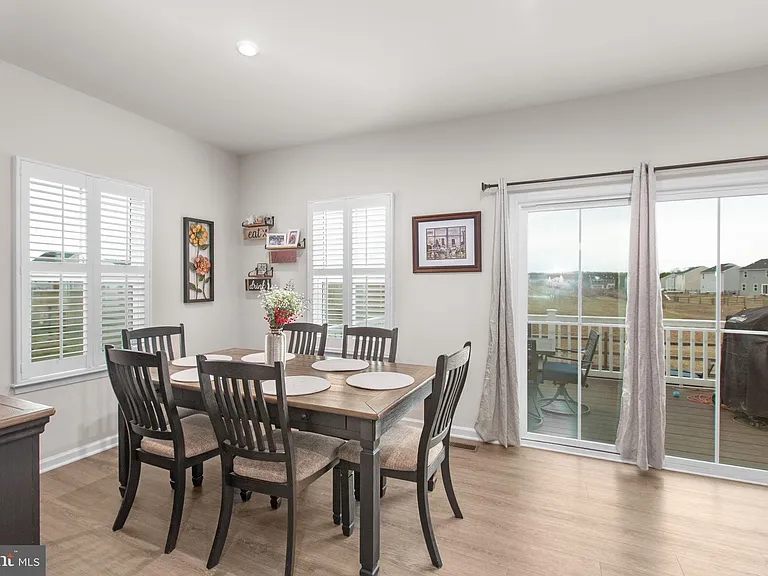 6427 Hawkeye Dr — Photo 58