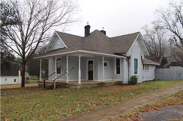 1st image of 500 Elm Ave