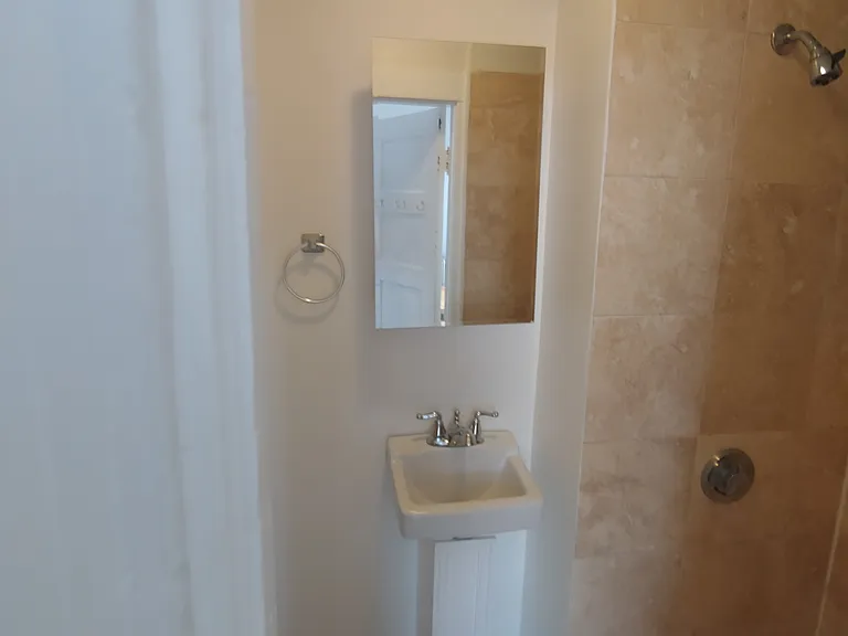 70 Joy St #10 — Photo 24