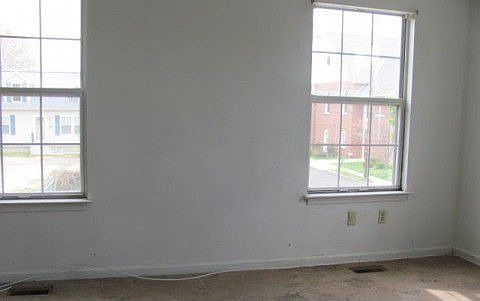 2nd image of 400 Calvert St