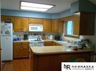 12423 Binney St, Omaha, NE 68164