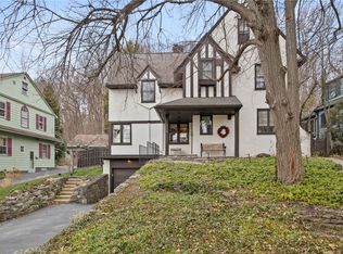 315 Cobbs Hill Dr, Rochester, NY 14610