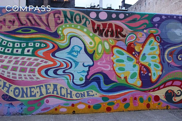 Rented by Compass | media 24