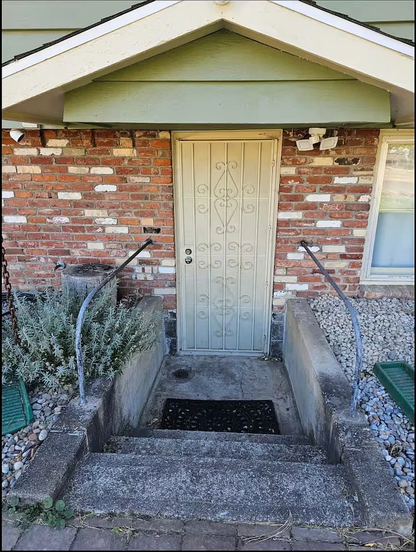 3427 W 7th Ave — Photo 1