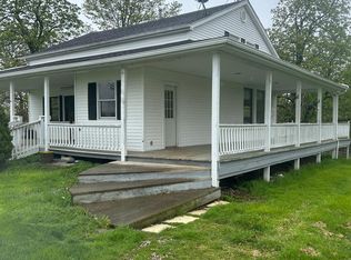 5745 Waterloo Rd, Atwater, OH 44201