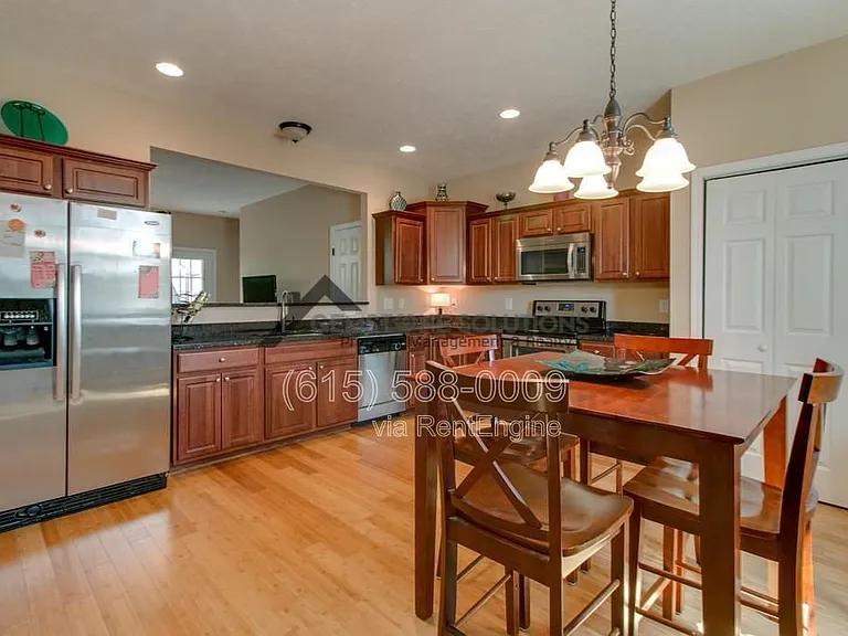 921 Spence Enclave Ct — Photo 4
