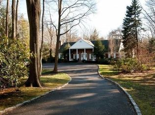 86 Interstate Highway U Willets Rd, Old Westbury, NY 11568