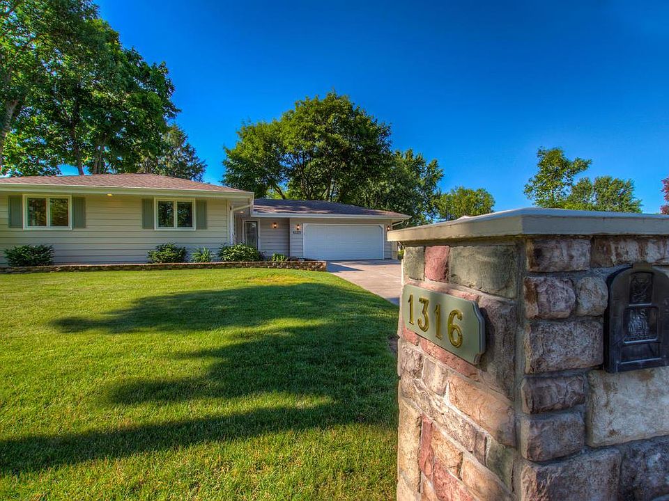 1st image of 1316 Woodhill Cir
