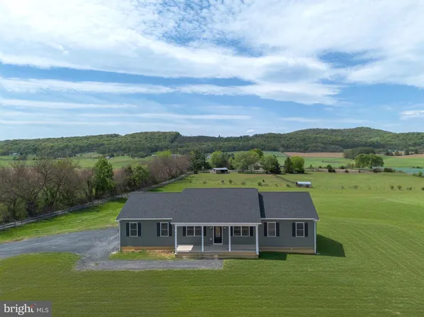 1611 Pleasant Vw, Mount Jackson, VA 22842