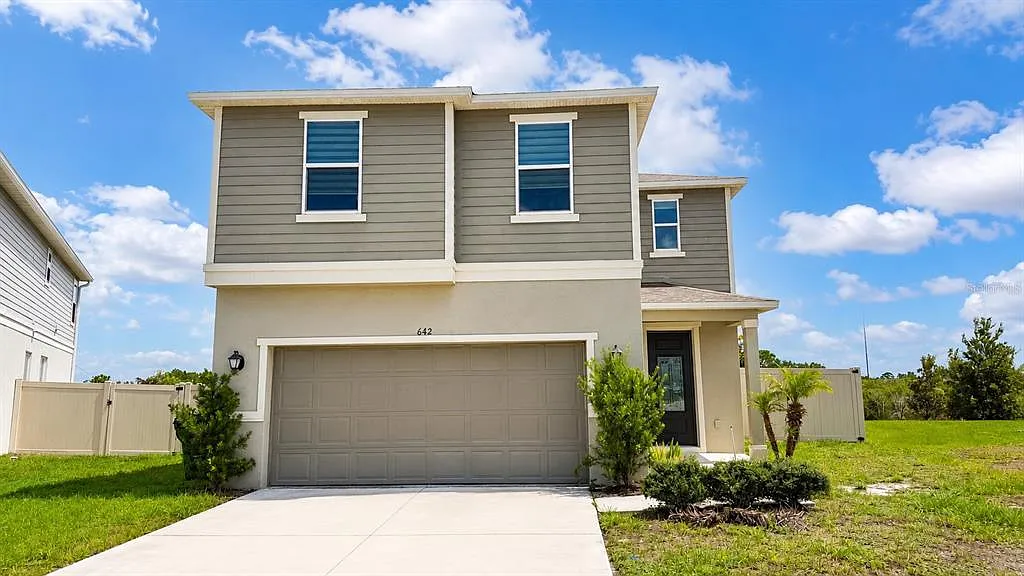 4 bed, 2.5 bath, 2901 sqft, $2,595 — Photo 2
