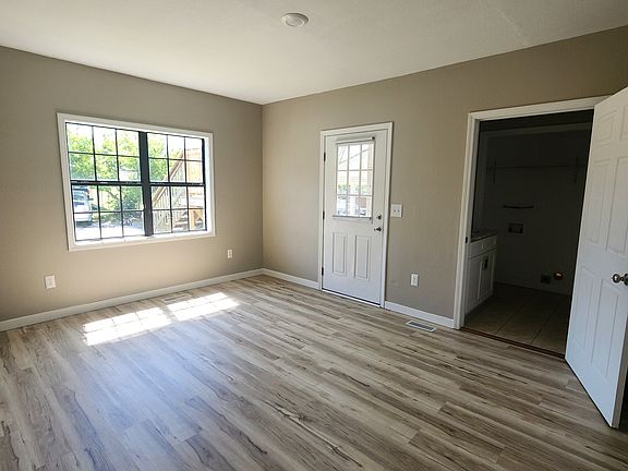 5th image of 1319 Autumn Ave