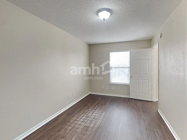 6614 W Jefferson Ct — Photo 13