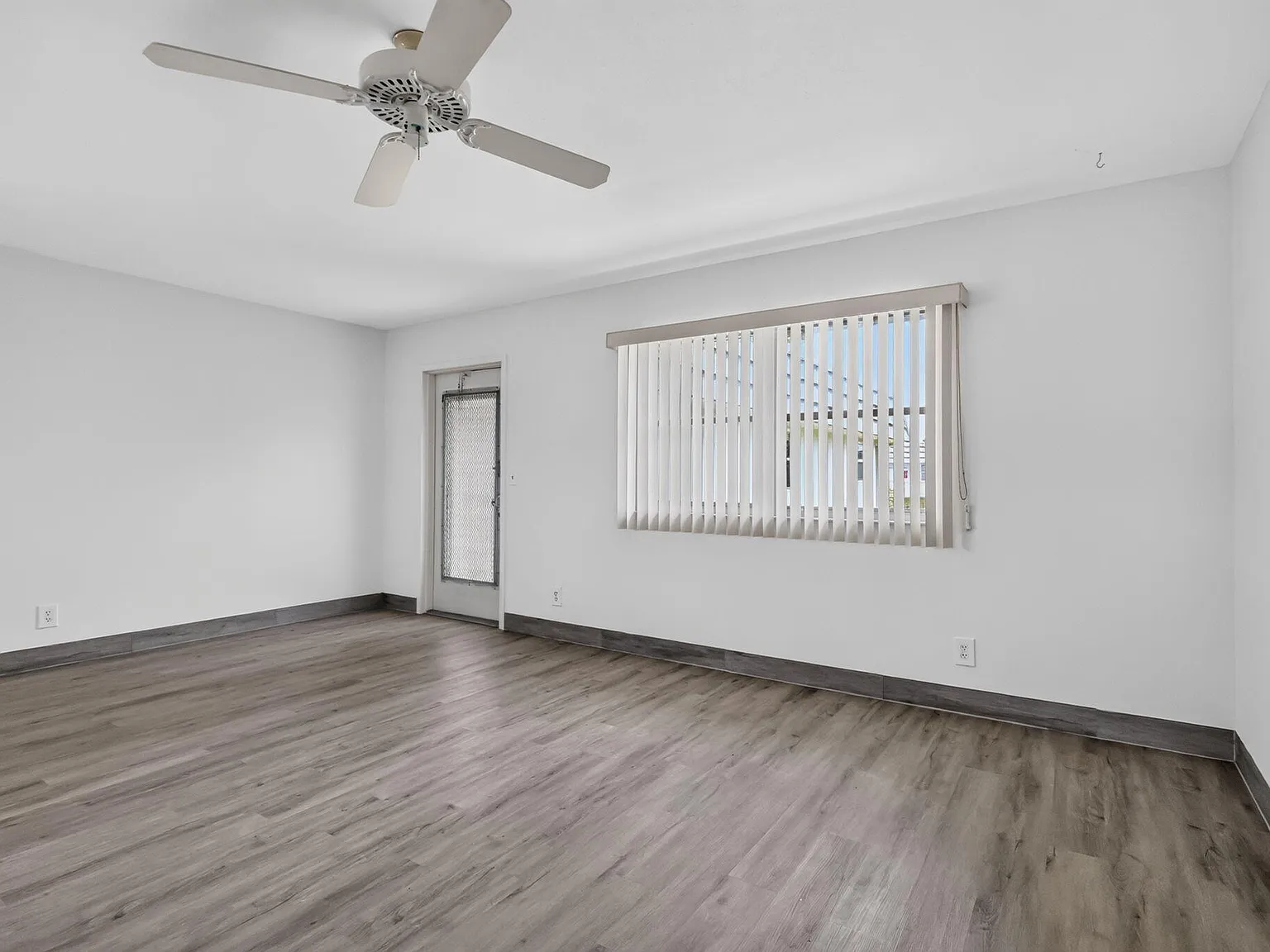 1 bed, 1.5 bath, 720 sqft, $1,450 — Photo 3