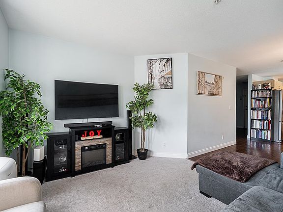 4th image of 19774 56th Ave #206