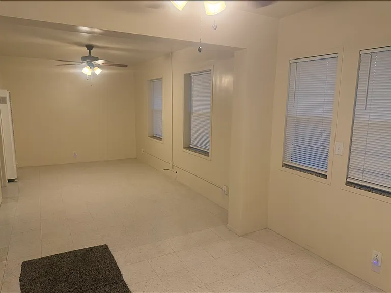 245 1/2 E Grevilla St — Photo 3