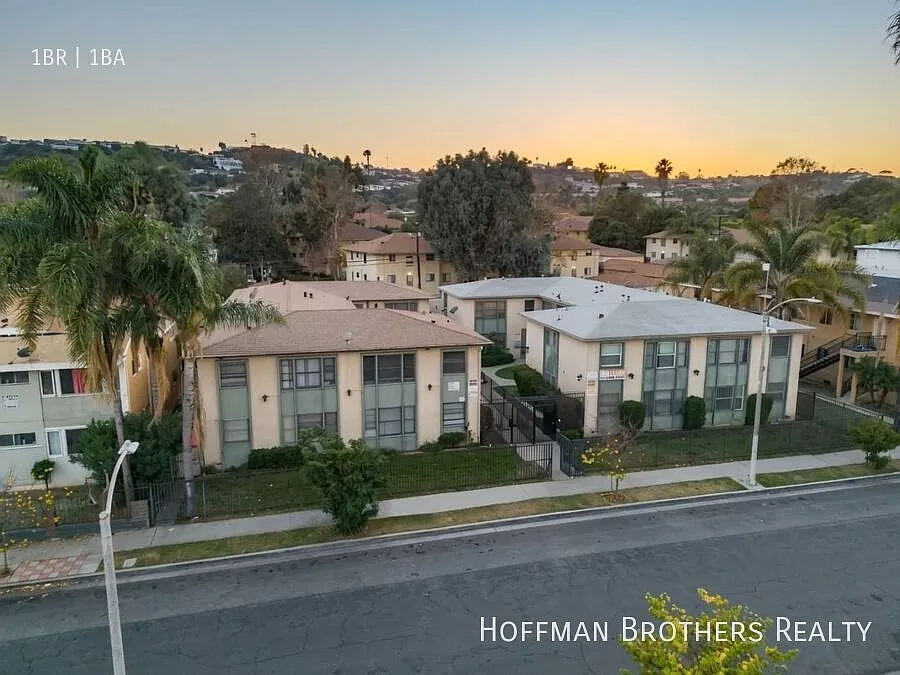 4114 Palmwood Dr Los Angeles, CA 90008 — Photo 3