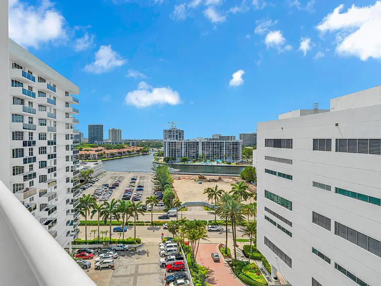 3725 S Ocean Dr #1215 — Photo 3