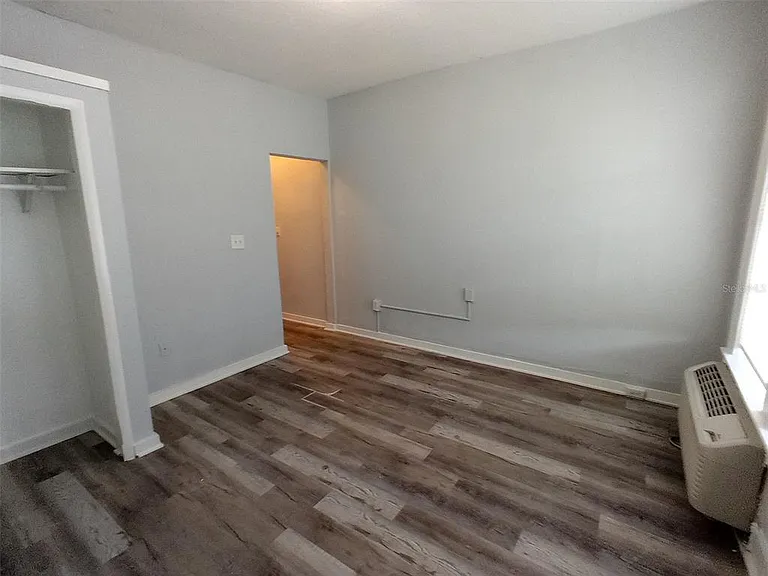 704 Cordova Dr — Photo 7