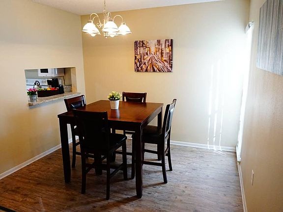 3rd image of 410 The Place Ct APT A10