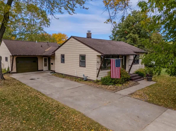 1306 S 13th Ave, Wausau, WI 54401