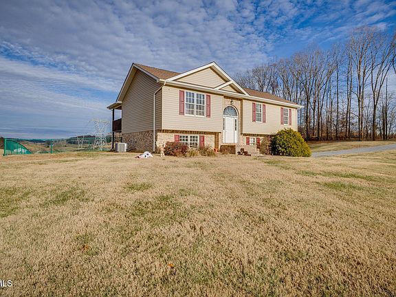 3rd image of 319 Allenwood Dr