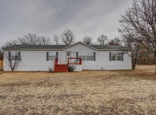 2 Sandhill Rd, Sand Springs, OK 74063