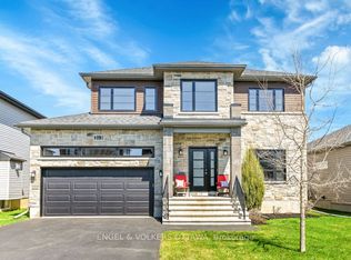 313 Saint Tropez St, Russell, ON K0A1W0