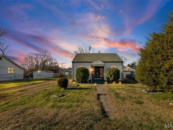 839 N 82nd St, East Saint Louis, IL 62203