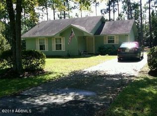 8 Hewlett Rd, Beaufort, SC 29907