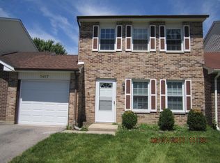 1417 Walnut Cir, Carol Stream, IL 60188