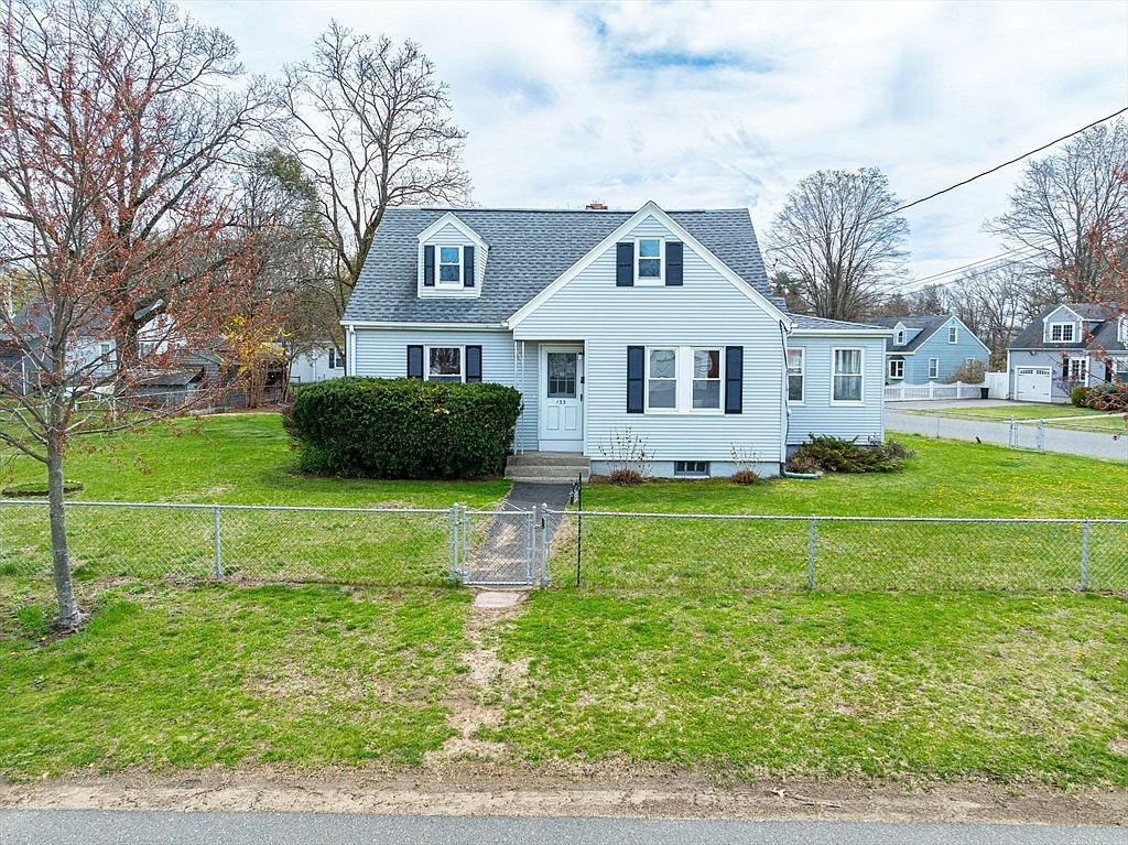 133 Frontenac St, Chicopee, MA 01020 MLS 73226804 Zillow