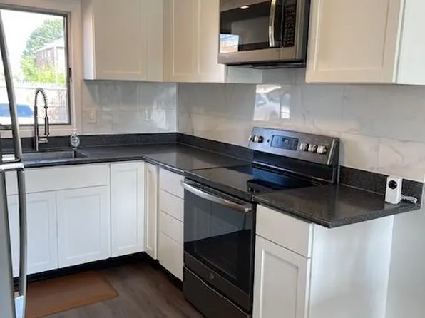 190 Charles Street image 2 of 22