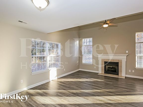 4th image of 4310 Wills Way