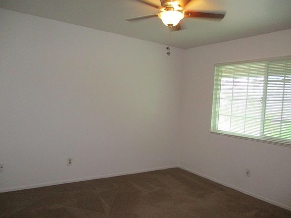 5th image of 1740 Richmond St APT 14
