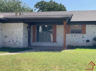 17 NW 59th St, Lawton, OK 73505