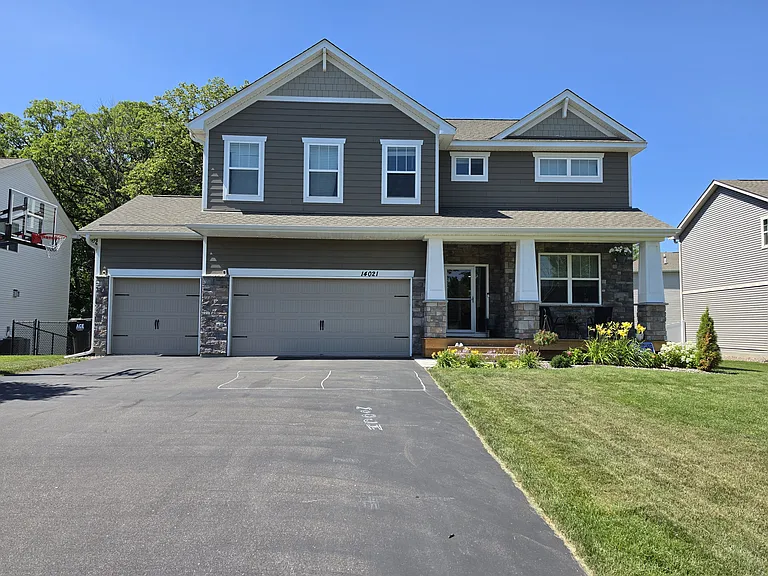 14021 Cheshire Ln N — Photo 1