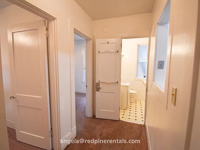 1832 Crafton Blvd #B — Photo 13